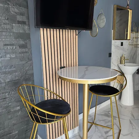 Love Room Balneo Menton Exterior photo